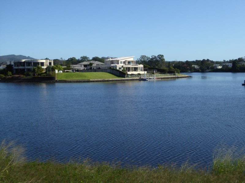 42 Harbourvue Court, Helensvale QLD 4212