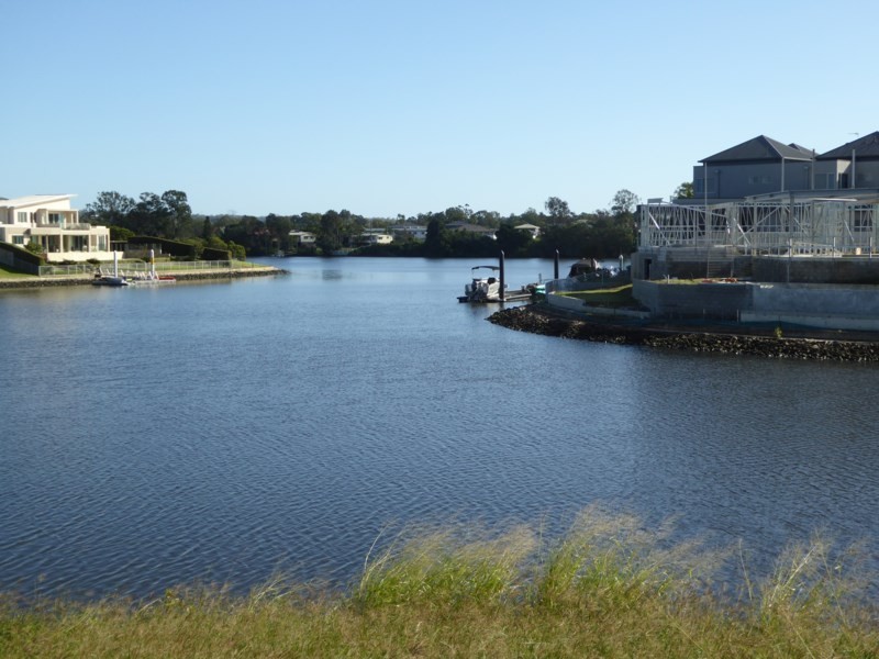 42 Harbourvue Court, Helensvale QLD 4212