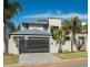 8 Kensington Mews, Sovereign Islands QLD 4216