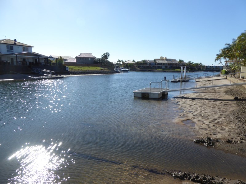 10 Folkstone Place, Runaway Bay QLD 4216