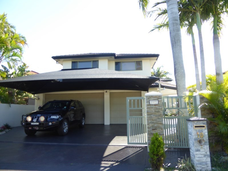 10 Folkstone Place, Runaway Bay QLD 4216