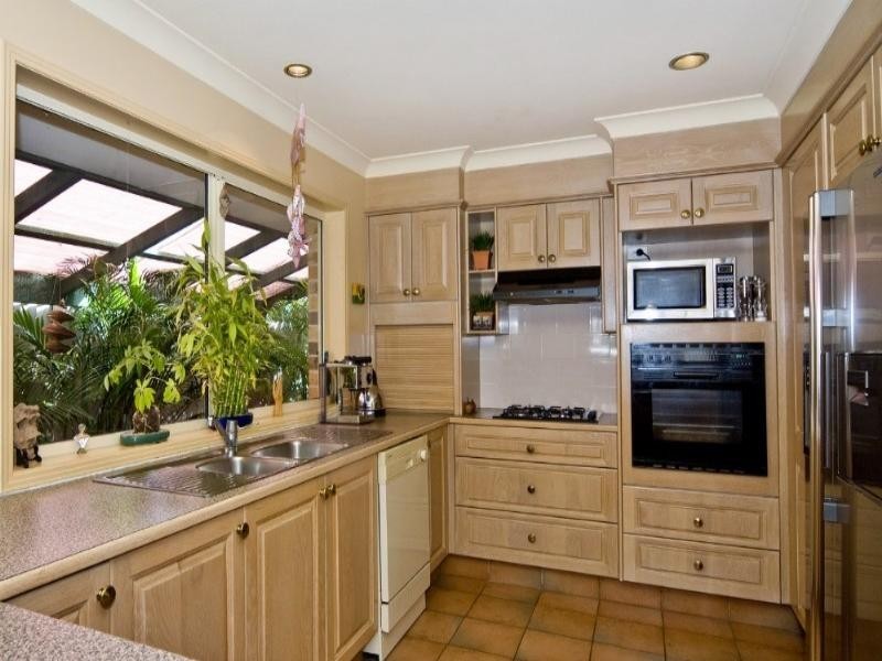 5 Erave Avenue, Runaway Bay QLD 4216