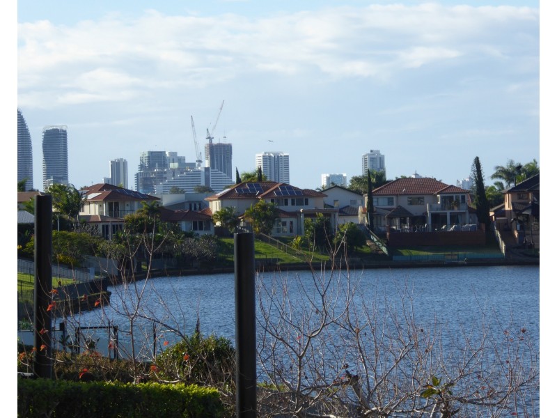 19 Annies Court, Benowa QLD 4217