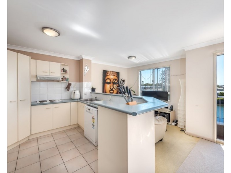 12/11-19 Taylor Street, Biggera Waters QLD 4216