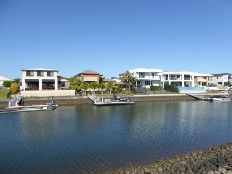 82 River Links Boulevard East, Helensvale QLD 4212