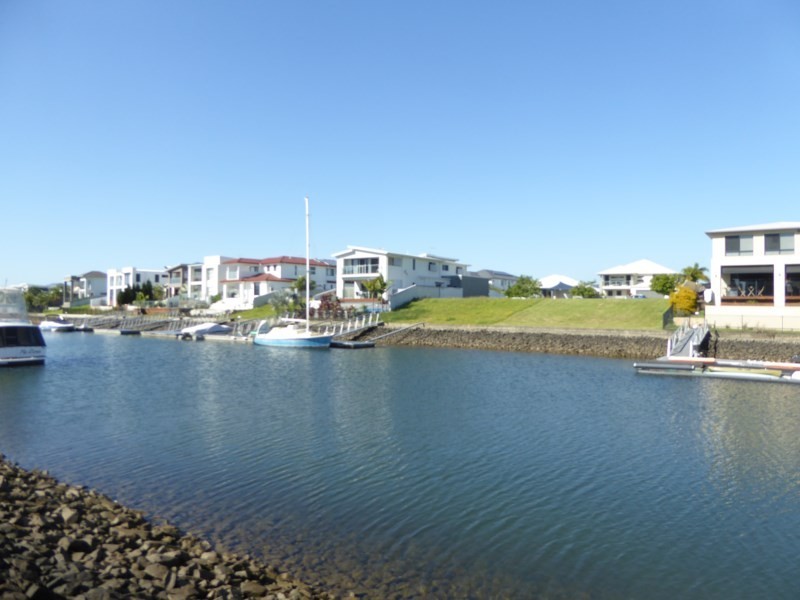 82 River Links Boulevard East, Helensvale QLD 4212