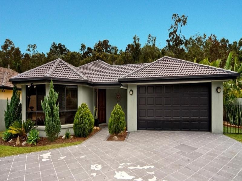 3 Deal Cove, Arundel QLD 4214