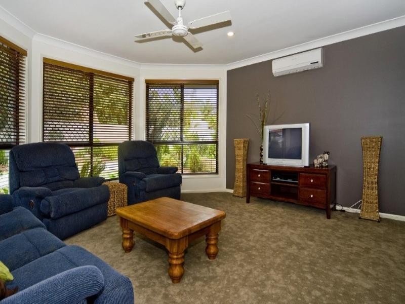 3 Deal Cove, Arundel QLD 4214