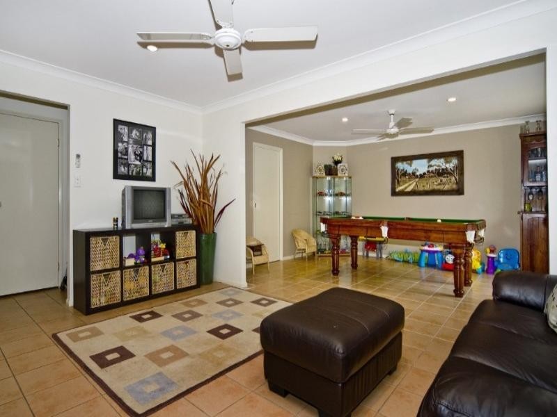 3 Deal Cove, Arundel QLD 4214