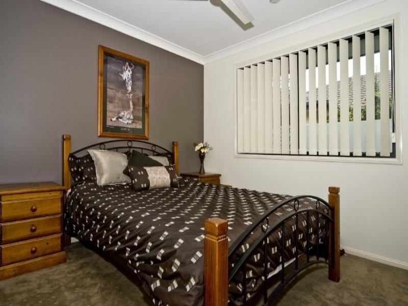 3 Deal Cove, Arundel QLD 4214