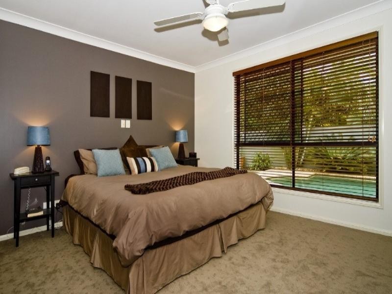 3 Deal Cove, Arundel QLD 4214