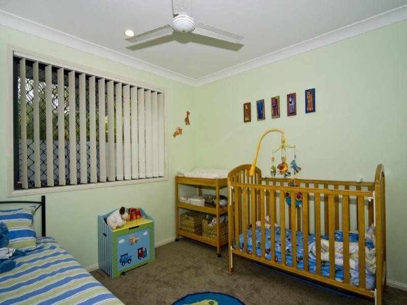 3 Deal Cove, Arundel QLD 4214