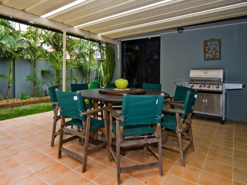 3 Deal Cove, Arundel QLD 4214