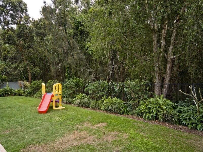 3 Deal Cove, Arundel QLD 4214