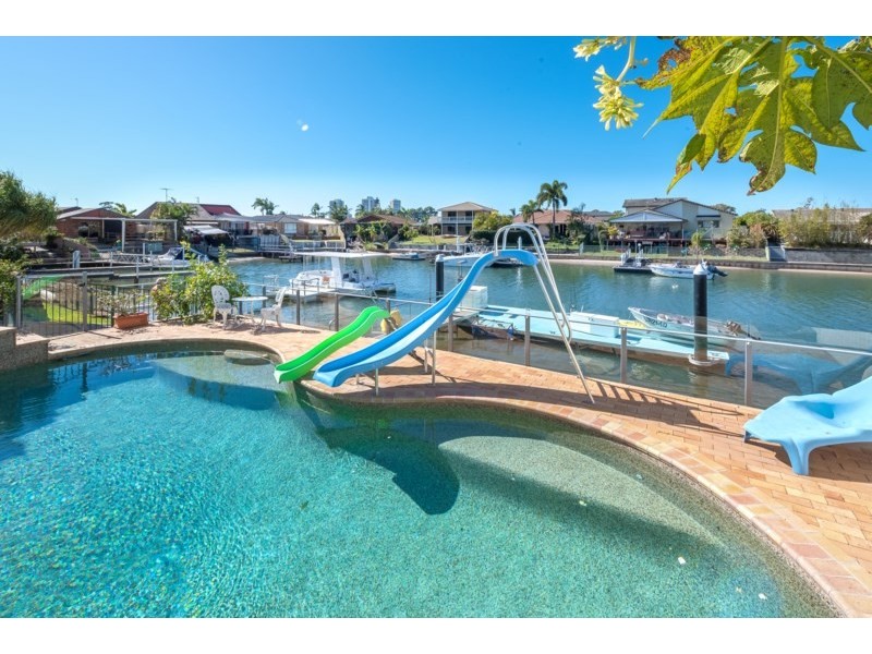 8 Longboat Place, Biggera Waters QLD 4216