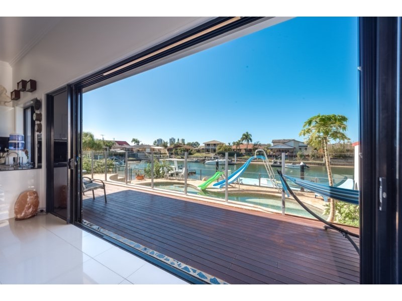 8 Longboat Place, Biggera Waters QLD 4216