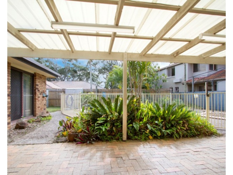 8 Tallara Street, Coombabah QLD 4216