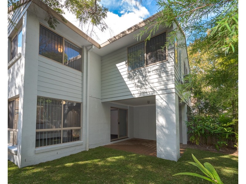 208/641 Pine Ridge Road, Biggera Waters QLD 4216