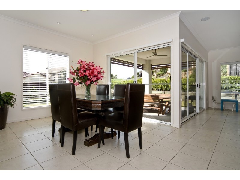54 Brittany Drive, Oxenford QLD 4210