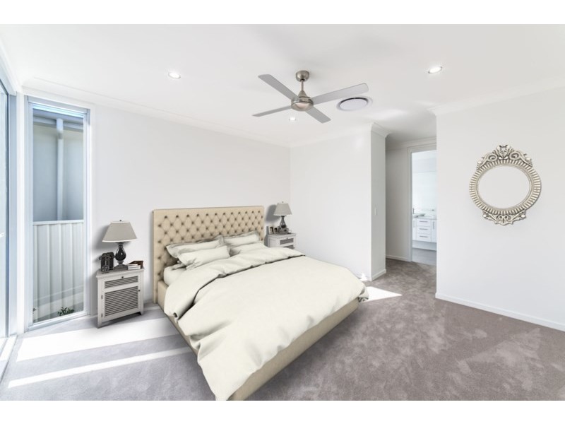 4 Drome Street, Runaway Bay QLD 4216