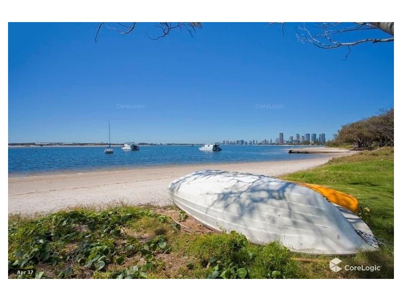 5/242-244 Marine Parade, Labrador QLD 4215