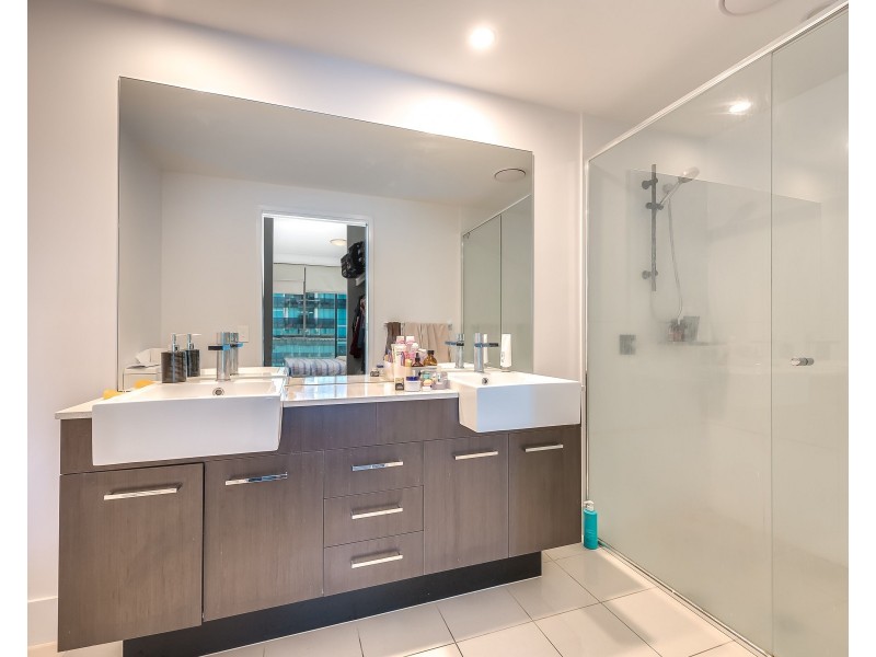 1409/25-31 East Quay Drive, Biggera Waters QLD 4216