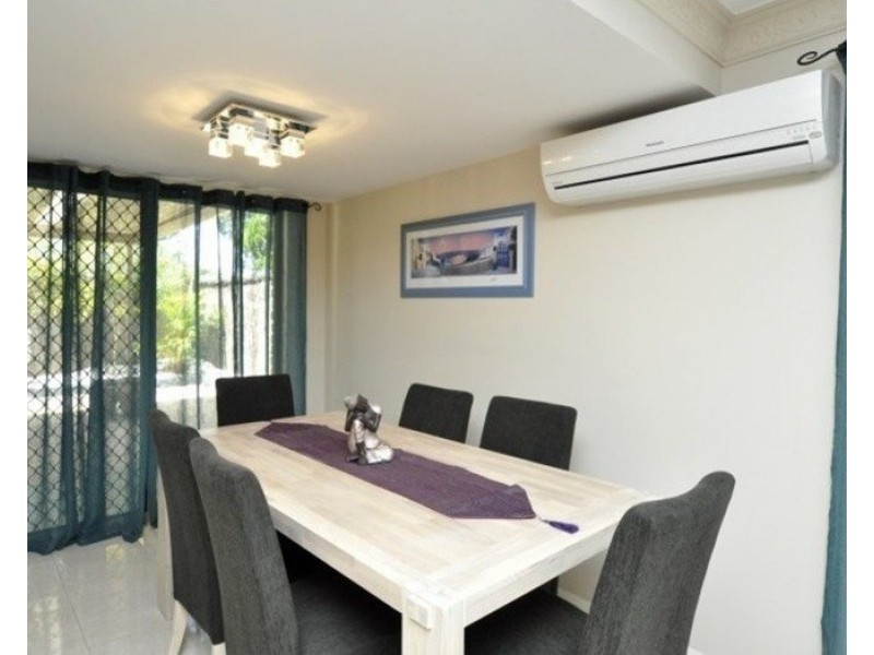 1/348 Oxley Drive, Coombabah QLD 4216