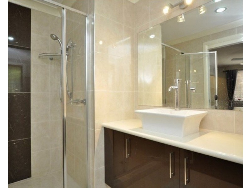 1/348 Oxley Drive, Coombabah QLD 4216