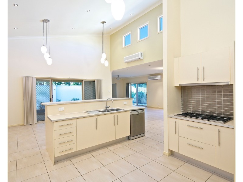 73 East Quay Drive, Biggera Waters QLD 4216