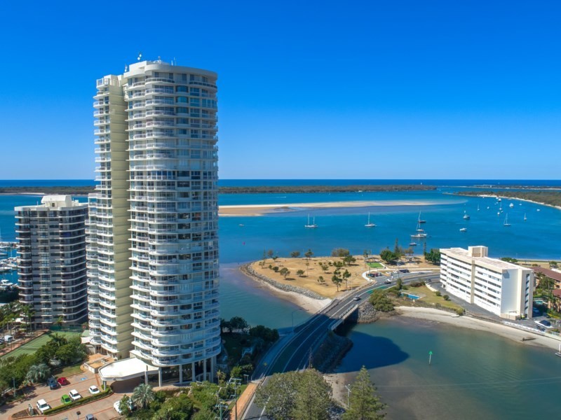 6D/5 Bayview Street, Runaway Bay QLD 4216