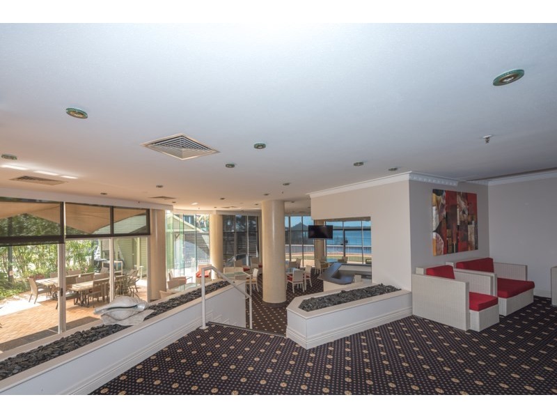 6D/5 Bayview Street, Runaway Bay QLD 4216