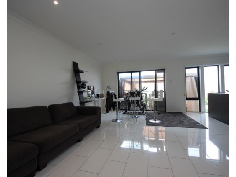 38/126 Marina Quays Boulevard, Hope Island QLD 4212