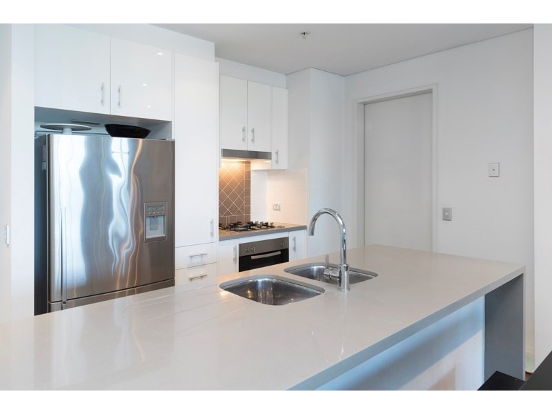 606/2 Aqua Street, Southport QLD 4215