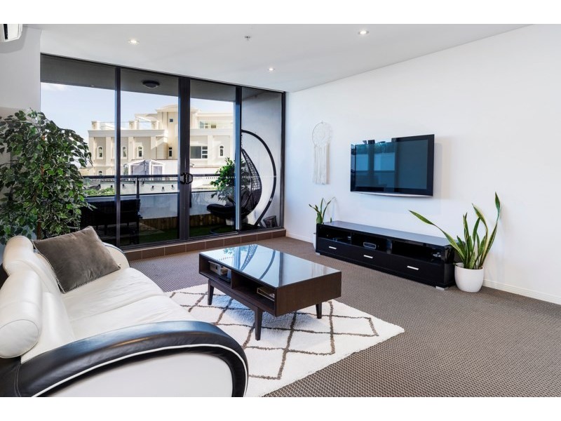 606/2 Aqua Street, Southport QLD 4215