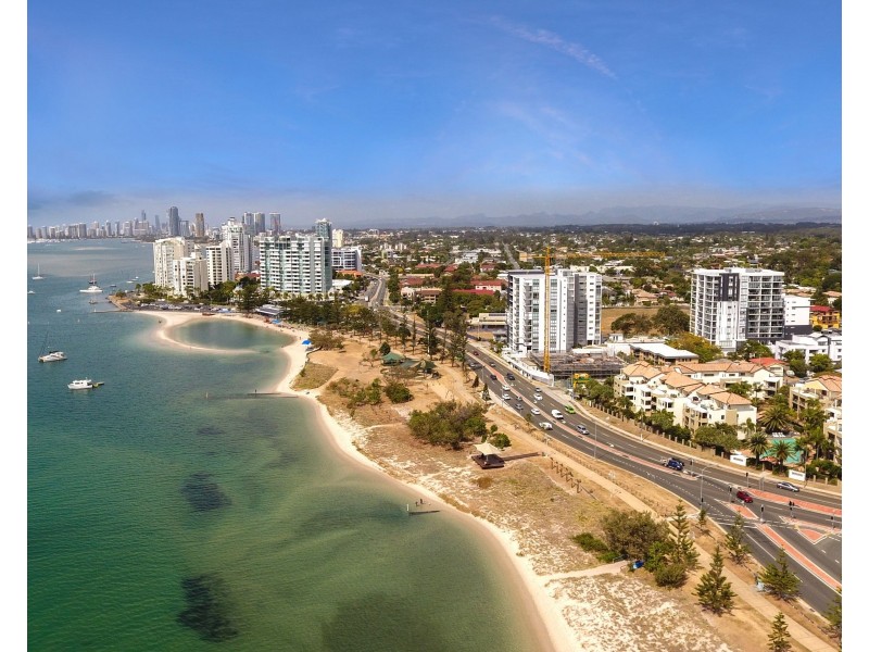 212/392 Marine Parade, Labrador QLD 4215
