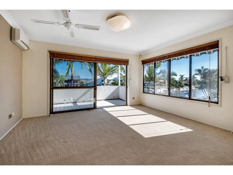 92 Oxley Drive, Paradise Point QLD 4216