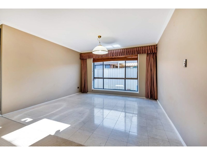 92 Oxley Drive, Paradise Point QLD 4216