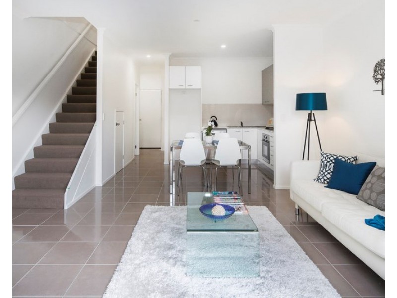 1/460 Pine Ridge Road, Coombabah QLD 4216