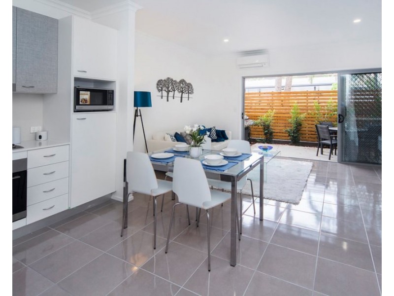 1/460 Pine Ridge Road, Coombabah QLD 4216