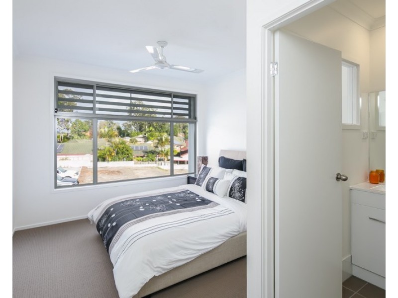 1/460 Pine Ridge Road, Coombabah QLD 4216