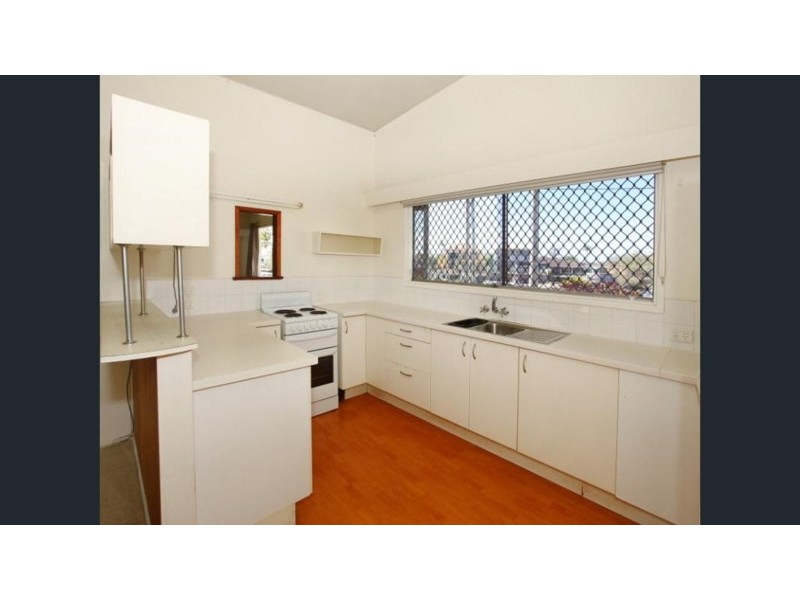 26 Burrows Street, Biggera Waters QLD 4216