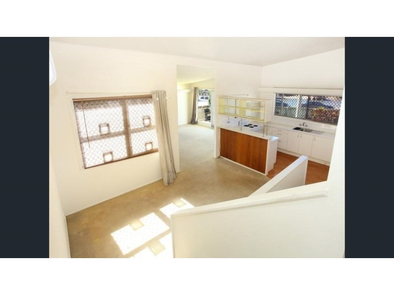 26 Burrows Street, Biggera Waters QLD 4216