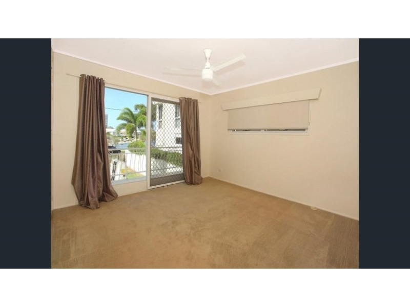 26 Burrows Street, Biggera Waters QLD 4216