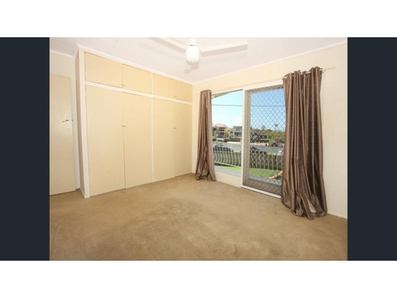 26 Burrows Street, Biggera Waters QLD 4216
