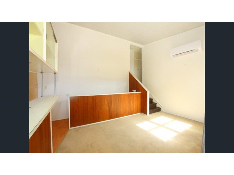 26 Burrows Street, Biggera Waters QLD 4216