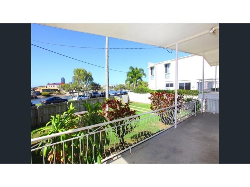 26 Burrows Street, Biggera Waters QLD 4216