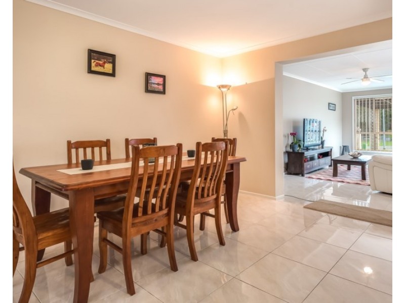 244 Mildura Drive, Helensvale QLD 4212