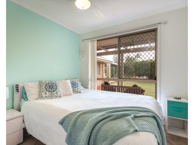 244 Mildura Drive, Helensvale QLD 4212