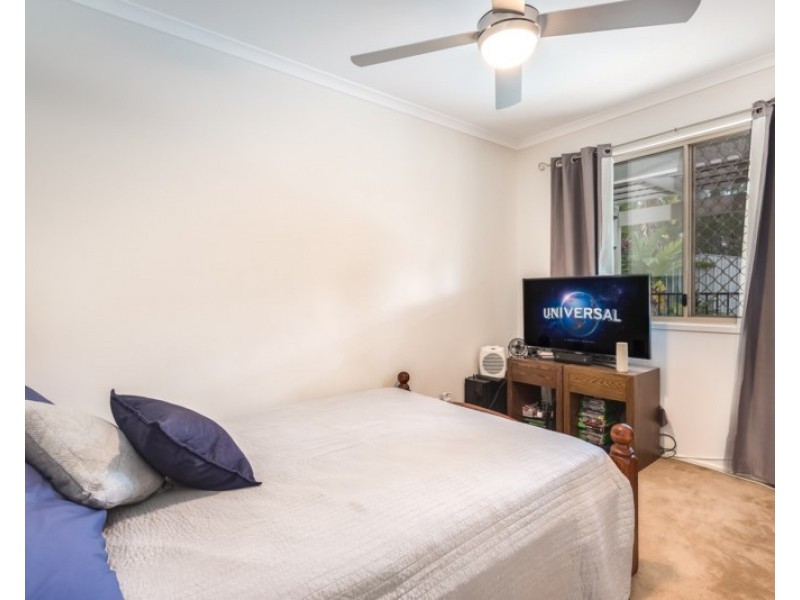 244 Mildura Drive, Helensvale QLD 4212