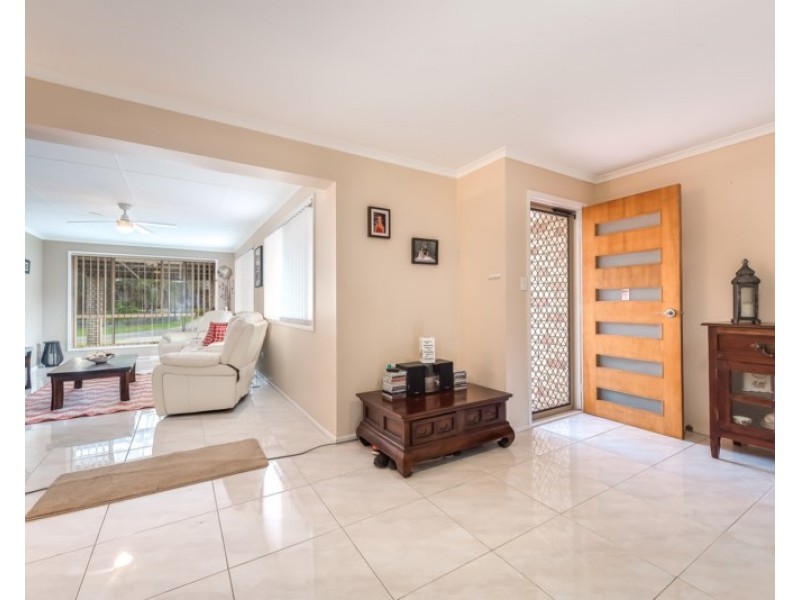 244 Mildura Drive, Helensvale QLD 4212